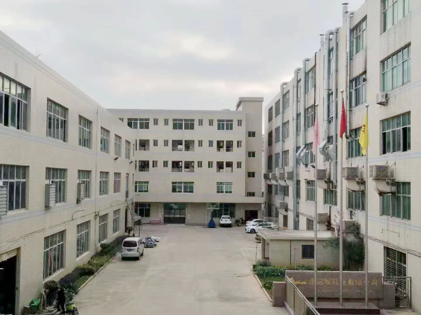 Wholesale Men's Sneaker Chaussures Hommes Breathable Rubber Patch Walking Style Shoes Sneaker for Men